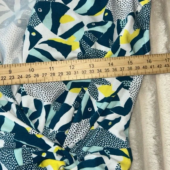 Lands End Women's Small Cap Sleeve Twist Front Fit and Flare Dress Fish Print - Picture 9 of 11